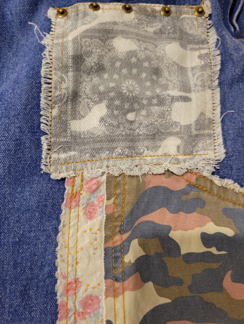 BRAND NEW Three Bird Nest (POL) Blue Denim Jumpsuit with Camouflage Details - Picture 4 of 5